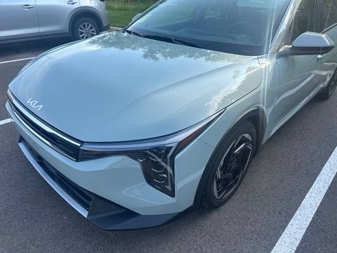 Used 2025 Kia K4 EX FWD image 2