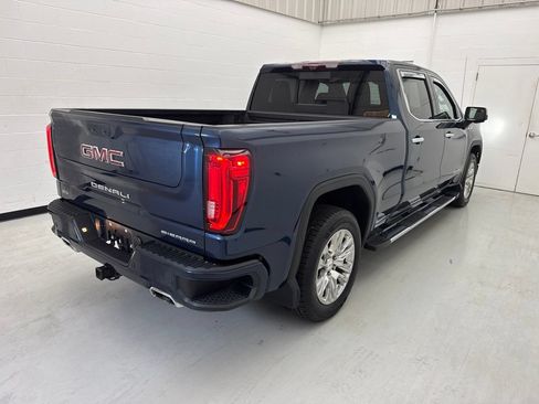 Used 2022 GMC Sierra 1500 Denali w/ Technology Package AWD/4WD image 8