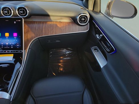 Certified 2026 Mercedes-Benz GLC 300 image 16