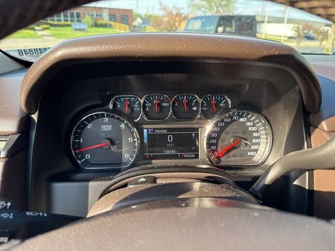 Used 2015 Chevrolet Tahoe LTZ RWD image 12