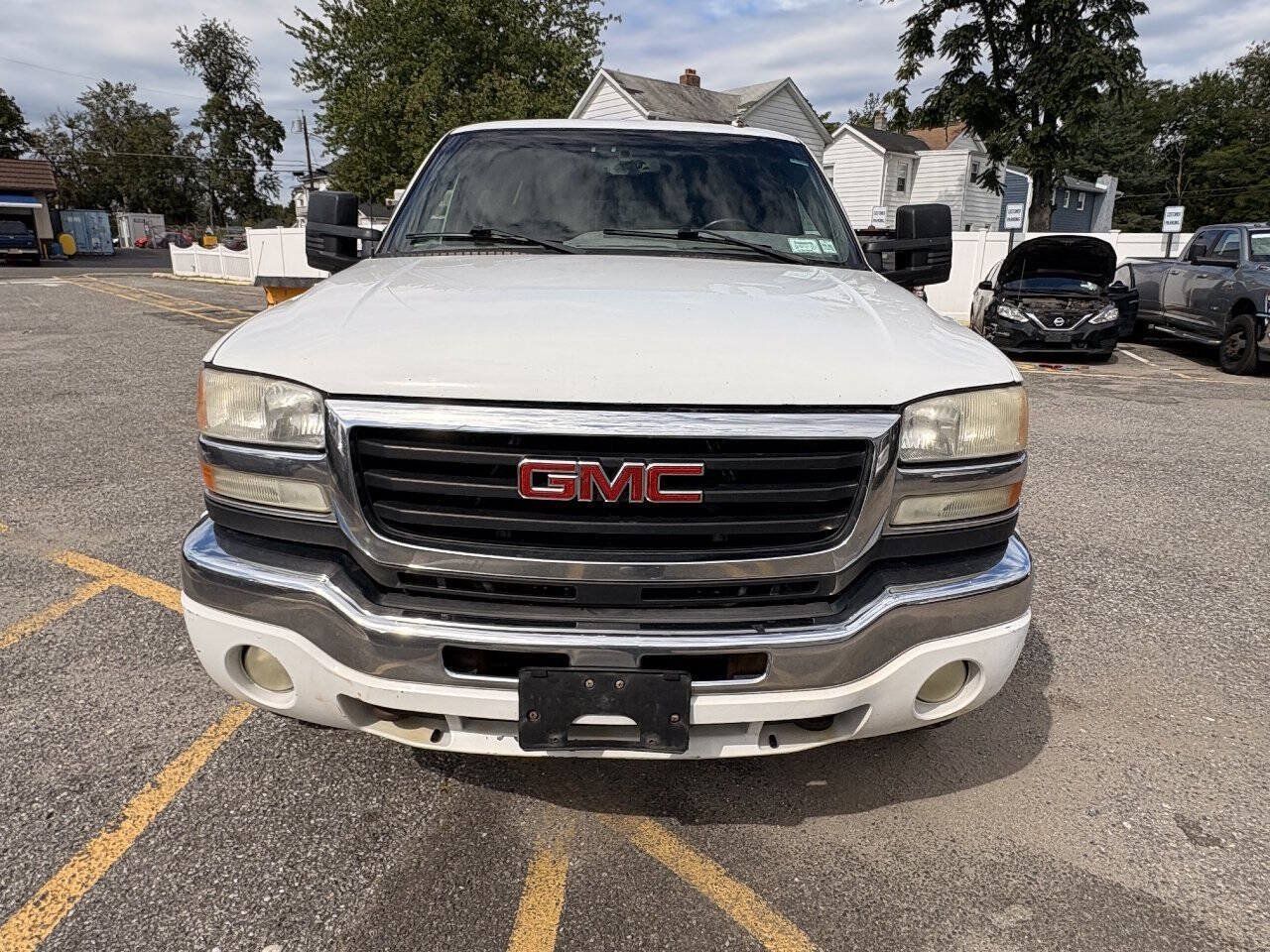 Used 2006 GMC Sierra 2500 SLT w/ Heavy-Duty Power Package AWD/4WD image 5