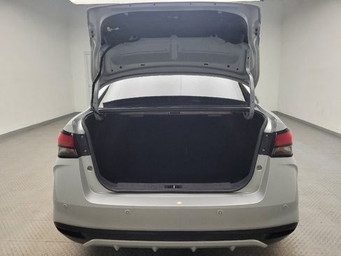 Used 2021 Nissan Versa SV image 29