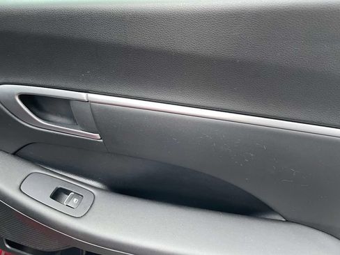 Used 2025 Hyundai Sonata SEL FWD image 11