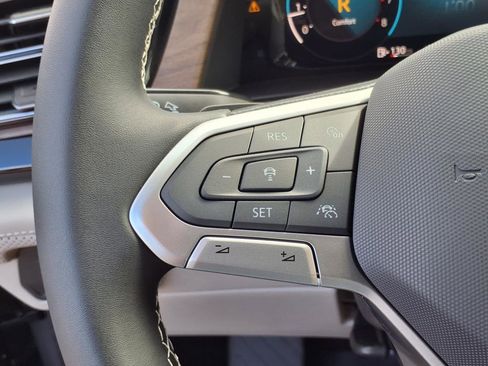 New 2026 Volkswagen Atlas SE image 19