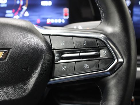 Used 2025 Chevrolet Equinox LT image 12