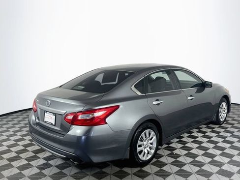 Used 2016 Nissan Altima 2.5 S w/ Power Driver Seat Package FWD image 8