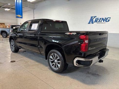 Used 2024 Chevrolet Silverado 1500 LT AWD/4WD image 3