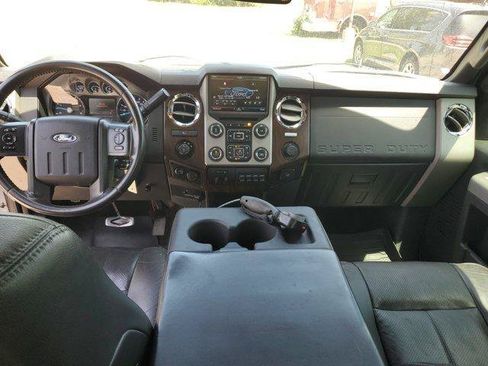 Used 2016 Ford F250 Lariat w/ Chrome Package AWD/4WD image 11