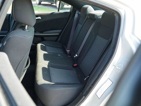 Used 2023 Dodge Charger SXT RWD image 9