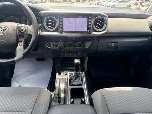 Used 2023 Toyota Tacoma SR5 w/ Technology Package AWD/4WD image 17