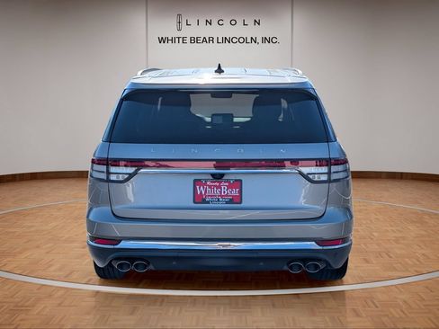 Used 2023 Lincoln Aviator Reserve w/ Equipment Group 201A RWD image 6