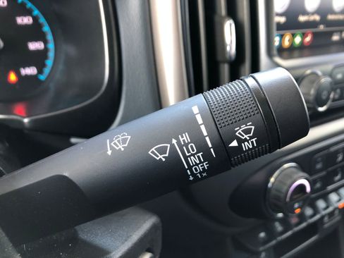 Used 2022 Chevrolet Colorado Z71 AWD/4WD image 28