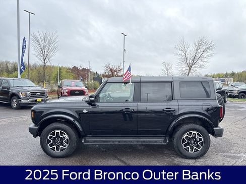 Used 2025 Ford Bronco Outer Banks AWD/4WD image 10