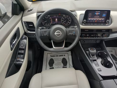 Certified 2024 Nissan Rogue SV w/ SV Premium Package FWD image 29