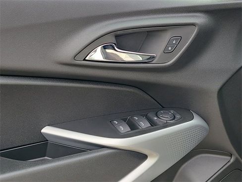 New 2026 Chevrolet Trax RS image 20