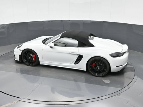 Certified 2022 Porsche 718 Boxster Spyder RWD image 27