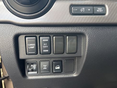 Used 2020 Nissan Titan PRO-4X w/ Pro-4x Utility Package image 24