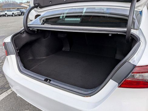 Used 2022 Toyota Camry SE w/ Convenience Package image 32