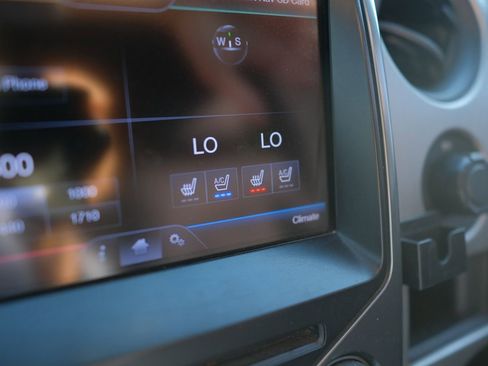 Used 2013 Ford F150 Raptor w/ Luxury Equipment Group image 21