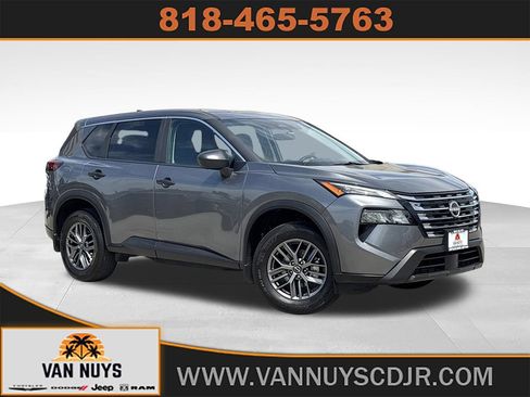 Used 2026 Nissan Rogue S FWD image 1