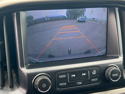 Used 2015 Chevrolet Colorado Z71 w/ LPO, Bed Protection Package AWD/4WD image 19