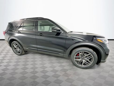 New 2026 Ford Explorer ST-Line w/ ST-Line Street Pack AWD/4WD image 5