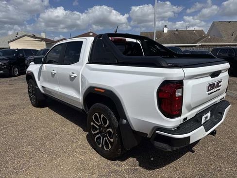 Used 2025 GMC Canyon AT4 w/ Nightfall Edition image 9