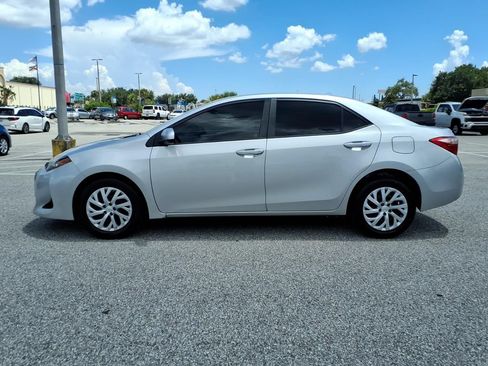 Used 2017 Toyota Corolla L FWD image 4