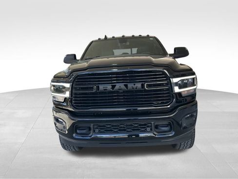 Used 2022 RAM 3500 Laramie w/ Max Tow Package image 11