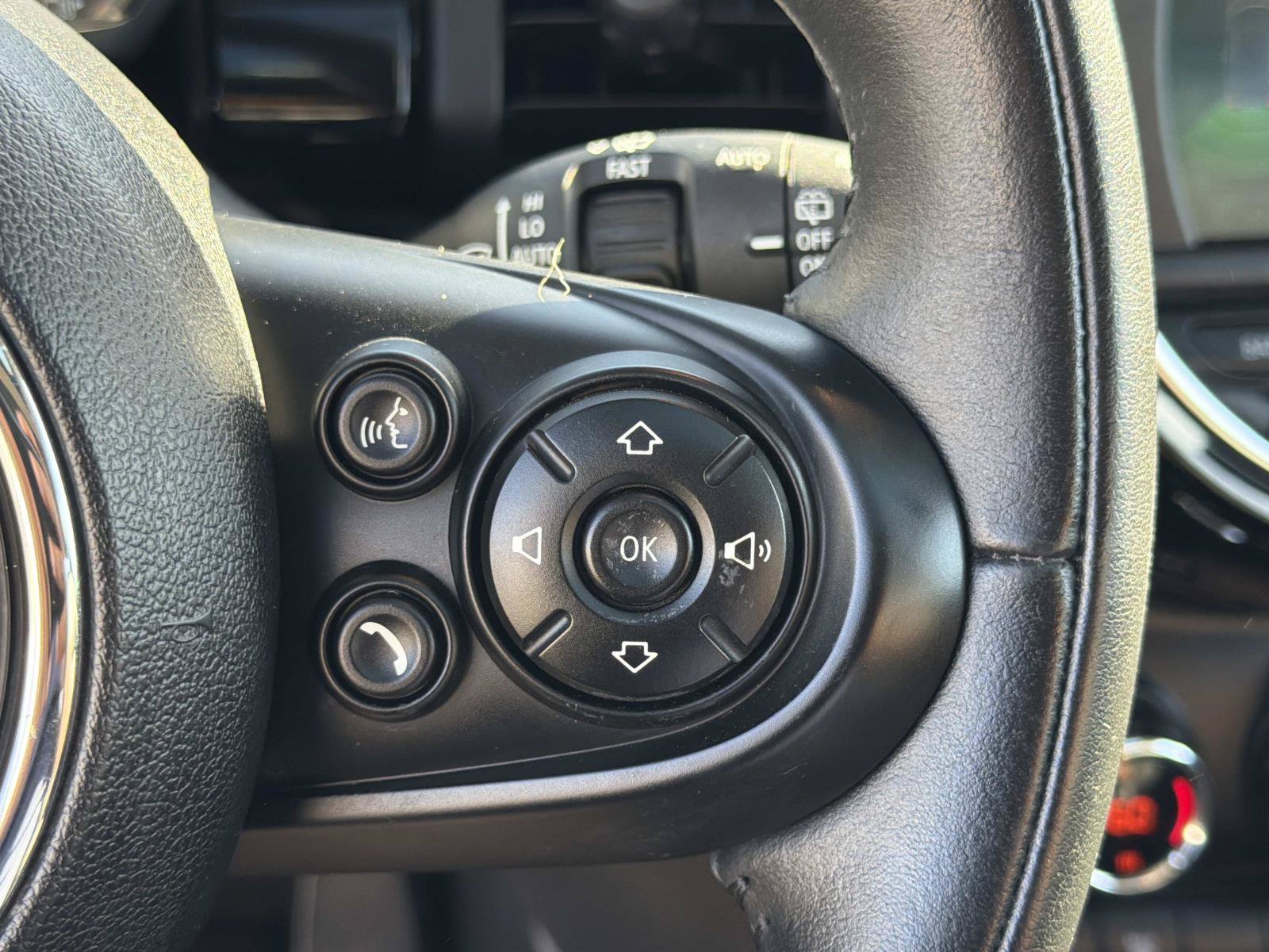 Used 2019 MINI Cooper 2-Door Hardtop FWD image 14