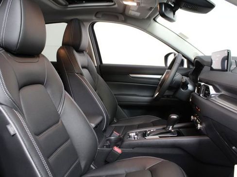 Used 2025 MAZDA CX-5 AWD 2.5 S w/ Preferred Package image 12