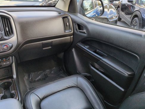 Used 2022 GMC Canyon Elevation w/ Elevation Premium Package image 16