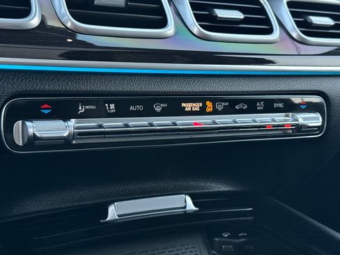 Used 2020 Mercedes-Benz GLE 580 4MATIC image 25