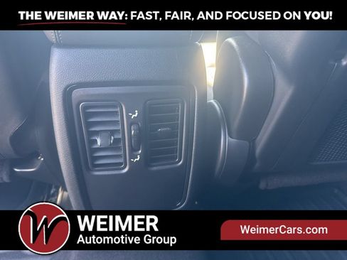 Used 2024 Dodge Durango SXT AWD/4WD image 18