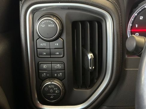 Used 2022 Chevrolet Silverado 1500 LT Trail Boss w/ Safety Package AWD/4WD image 30