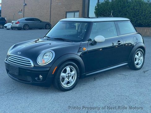Used 2010 MINI Cooper Hardtop FWD image 3
