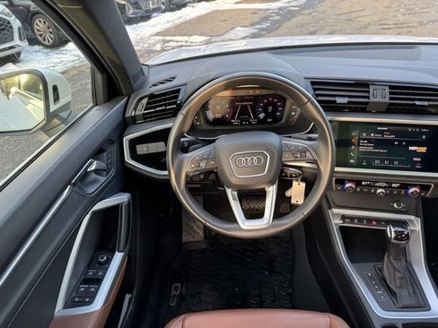 Certified 2022 Audi Q3 2.0T Premium image 13