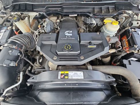 Used 2016 RAM 3500 Laramie Longhorn image 14