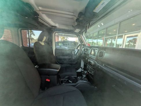 Used 2021 Jeep Wrangler Unlimited Sport image 9