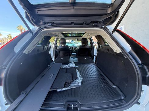 New 2025 Volvo XC60 B5 Core w/ Climate Package image 19