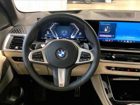 Certified 2025 BMW X5 xDrive40i w/ M Sport Package image 5
