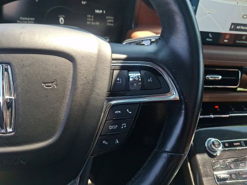 Used 2022 Lincoln Nautilus Reserve AWD/4WD image 23