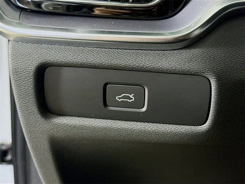 Certified 2023 Volvo S60 B5 Core w/ Climate Package image 10