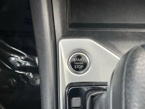 Used 2025 Nissan Altima 2.5 SV FWD image 19