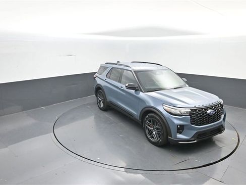 New 2026 Ford Explorer ST image 22