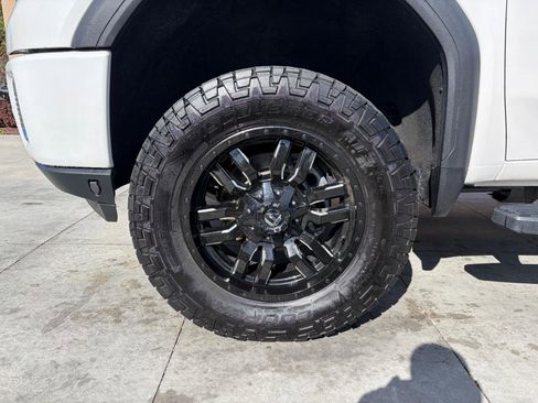 Used 2020 GMC Sierra 3500 Denali w/ Denali Ultimate Package image 28