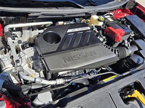 Used 2024 Nissan Rogue SV w/ SV Premium Package image 17