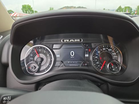 Used 2019 RAM 1500 Big Horn AWD/4WD image 26