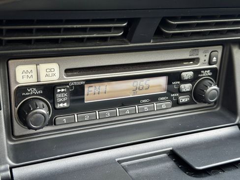 Used 2004 Honda S2000 image 23