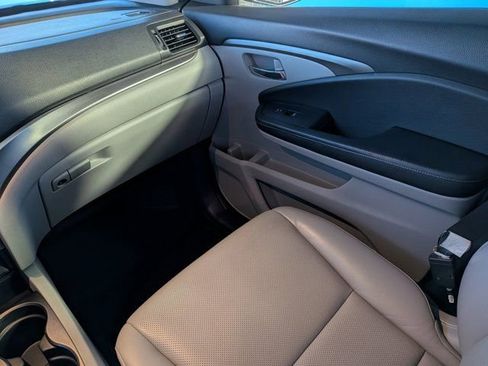 Used 2019 Honda Ridgeline RTL image 14
